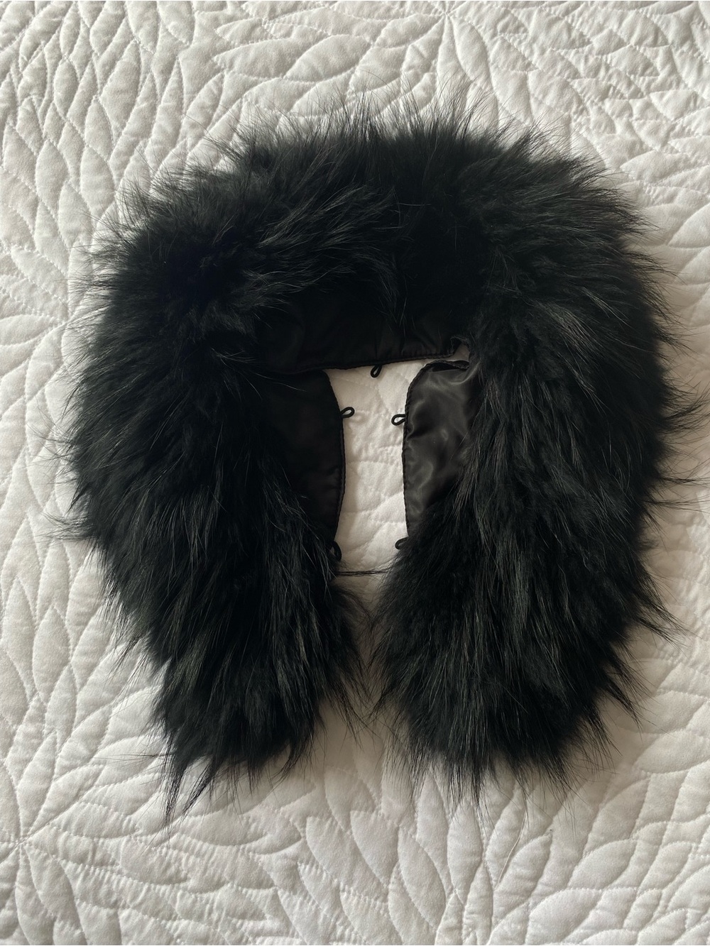 Luxury Genuine Fur Hood Trim / Fur Ruff – Black (from Moncler Winter Coat)